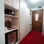 Km Zero - Otel Vama Veche