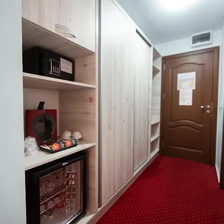 Km Zero - Hotel Vama Veche