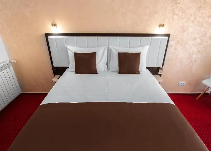 ホテル Km Zero - 3*