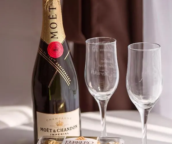 Km Zero - ホテル 3*