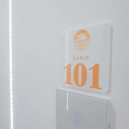 Km Zero - Hotel Vama Veche