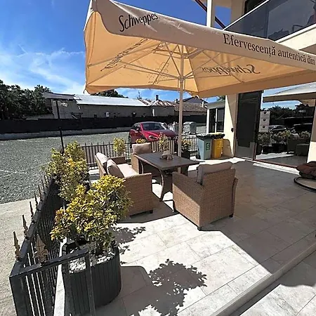 Km Zero - Hotel Vama Veche