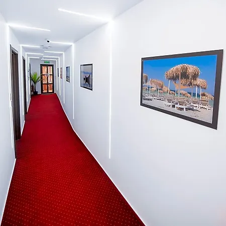 Km Zero - Hotel Vama Veche
