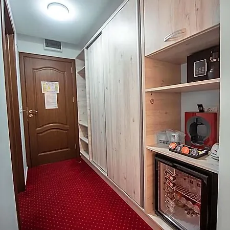 Km Zero - Hotel Vama Veche