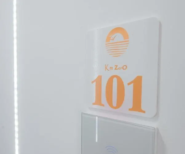 Km Zero - Hotel Vama Veche