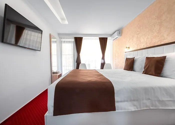 Km Zero - Hotel Vama Veche